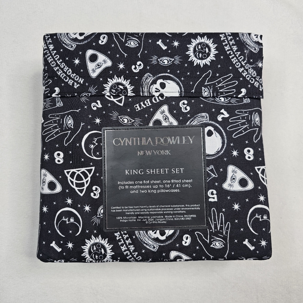 Cynthia rowley ouija halloween king sheet set. **Not in original packaging **